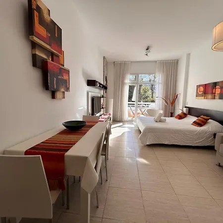 Sea Point By D&G Aparthotel Carilo Exterior photo